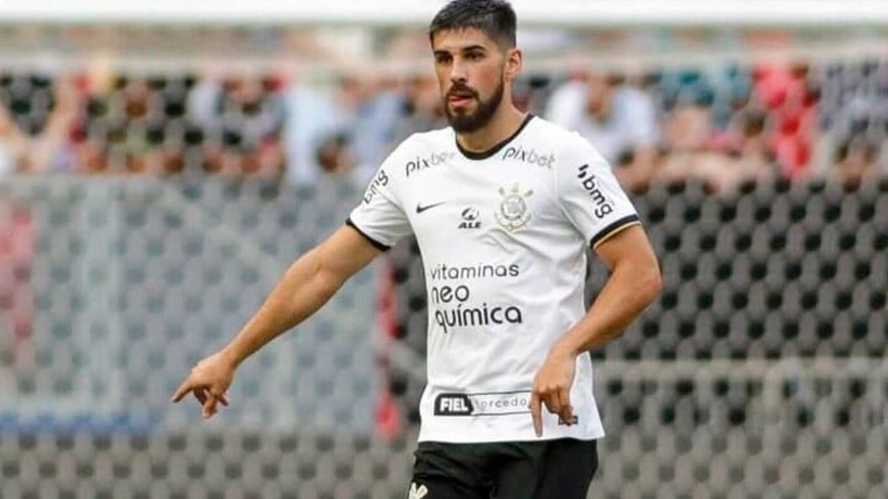 Bruno Mendes ainda não renovou contrato com o Corinthians, que tem um trunfo que pode convencê-lo.