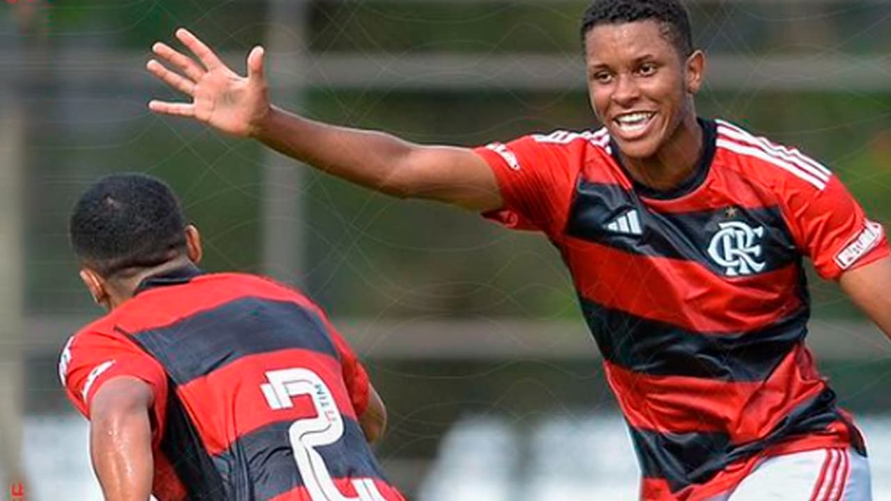 Em jogo cheio de ação, o Flamengo venceu o Fluminense e garantiu a primeira vitória no Campeonato Brasileiro Sub-20.