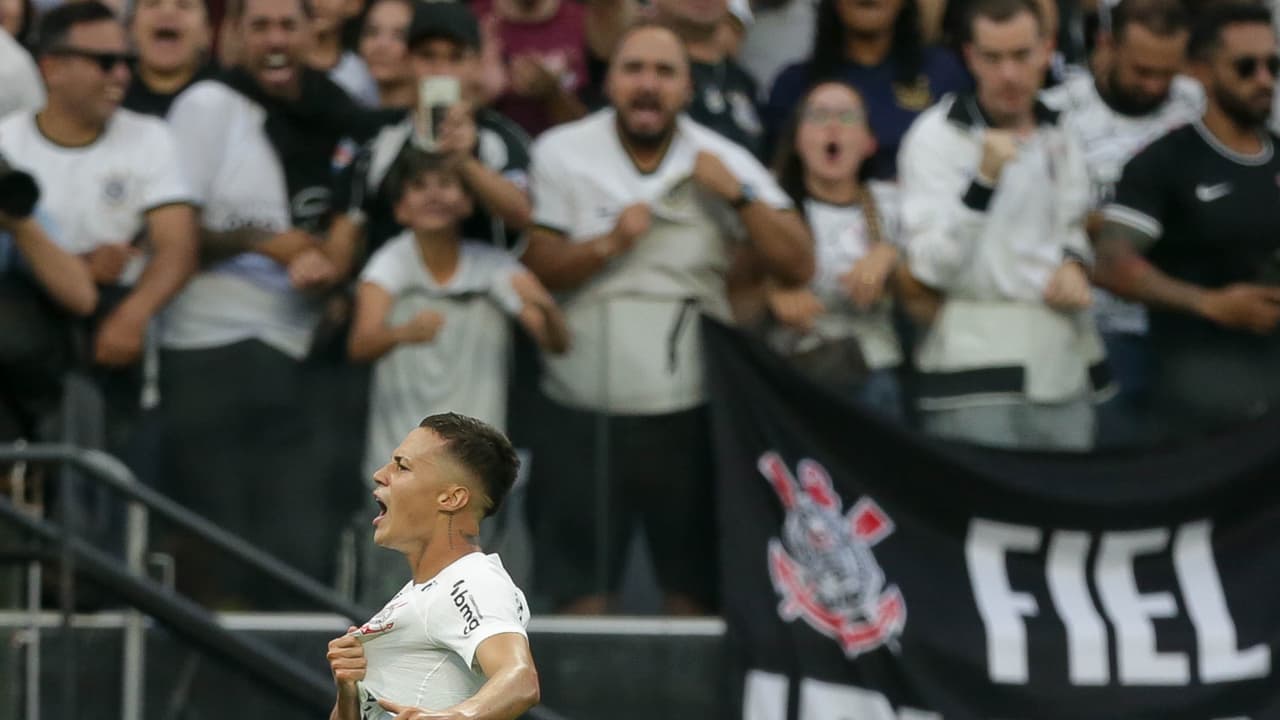 Mudança de Renato Agosto?   Mateus Araújo expressa amor pelo lugar em Corinto