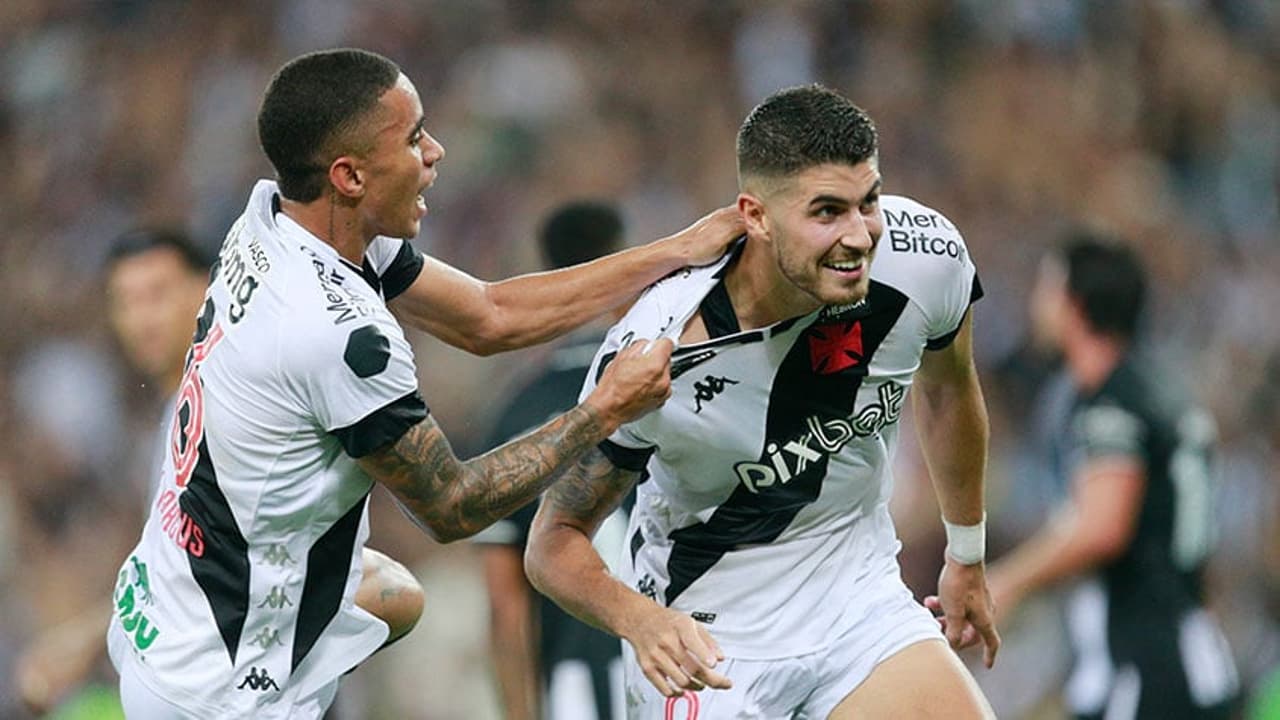 O Vasco venceu o Botafogo, encerrando o jejum nas Eliminatórias e entrando no G4 do Carioca.