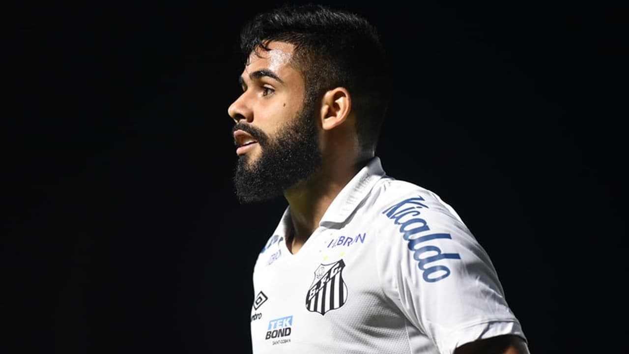 Felipe Jonatan fora da temporada: Santos perde 13 por lesão em 2023