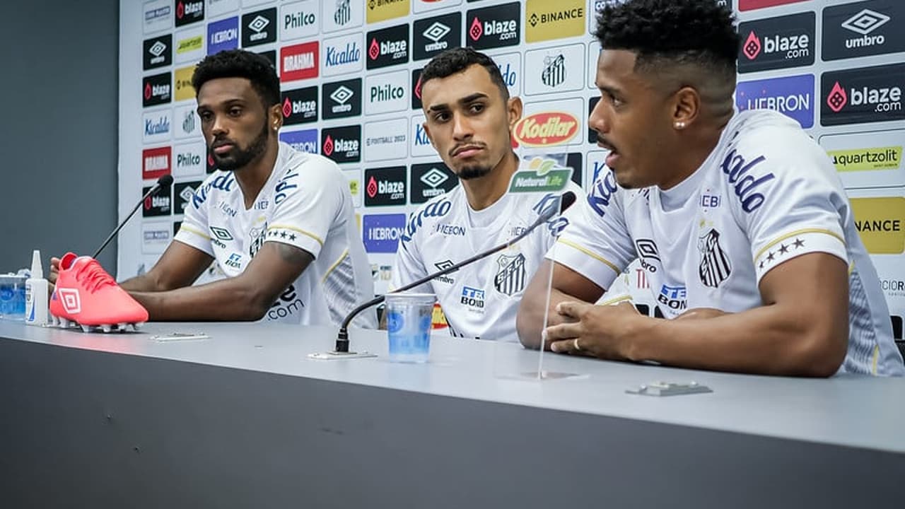 Último dia da janela aberta!   Relembre o jogo do Santos no mercado