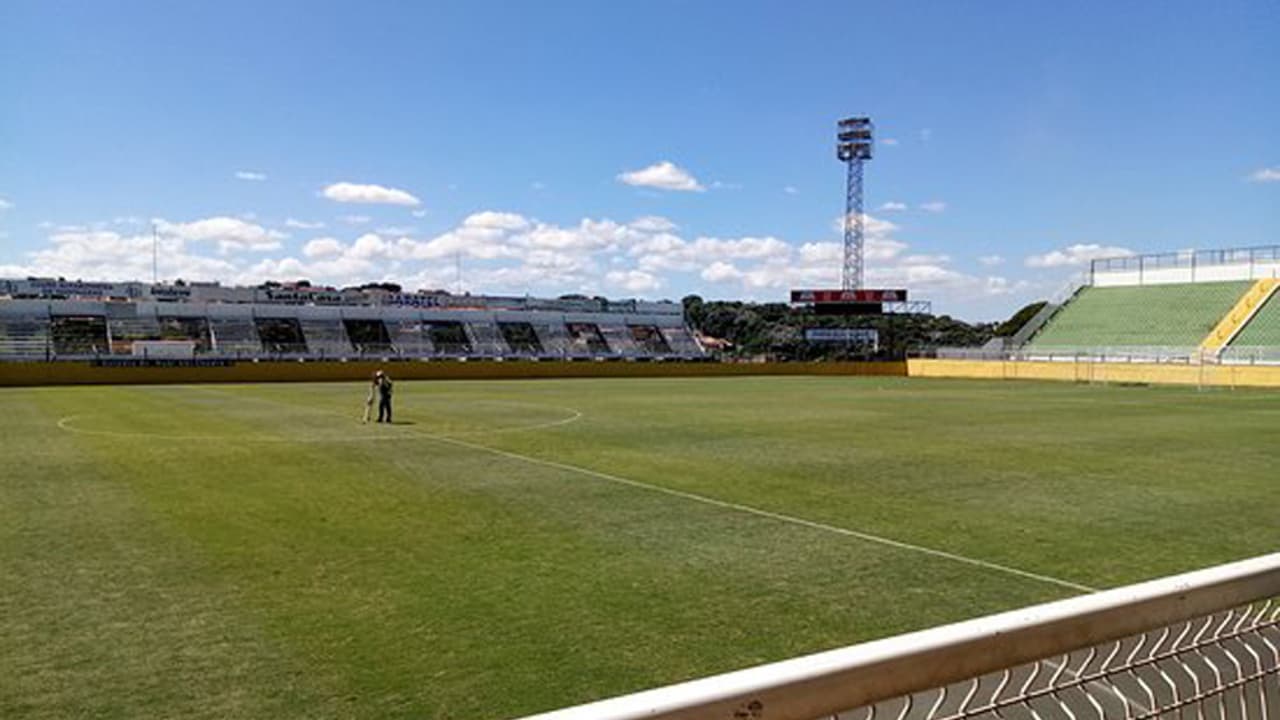 Longe de casa!   Penalizado pela perda do mando de campo, Santos tem opção de estádio no interior