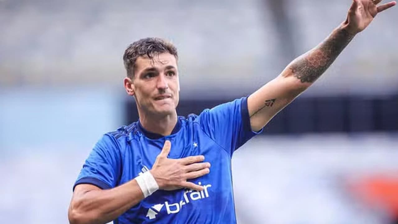 Voltando ao Mineirão, Cruzeiro derrotou facilmente o Patrocinense no Campeonato Mineiro