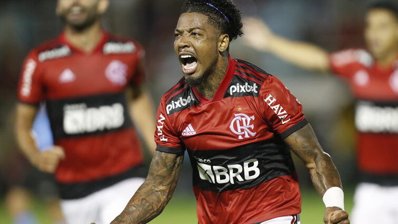 Marinho aceita redução de salário para deixar o Flamengo, mas pedido ainda é maior do que o São Paulo está disposto a pagar