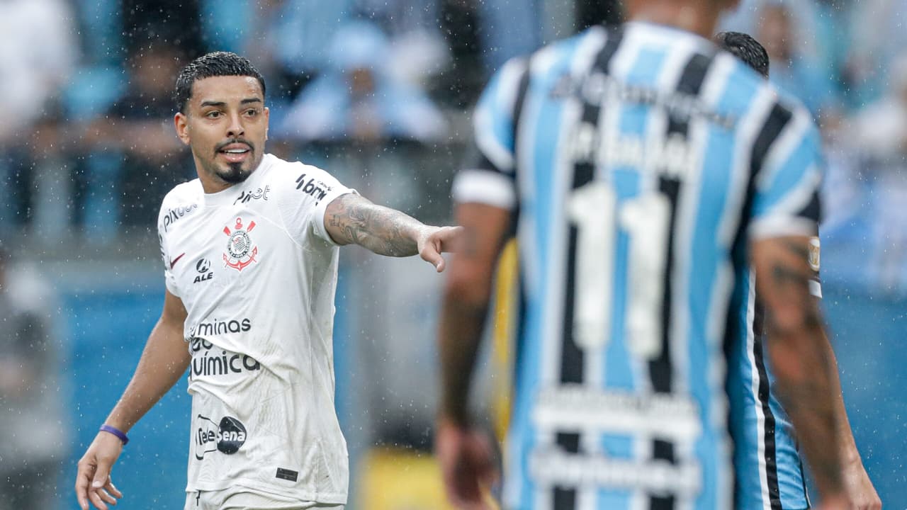 Grêmio x Corinthians: CBF vê erro do árbitro em pênalti não marcado no Bidu