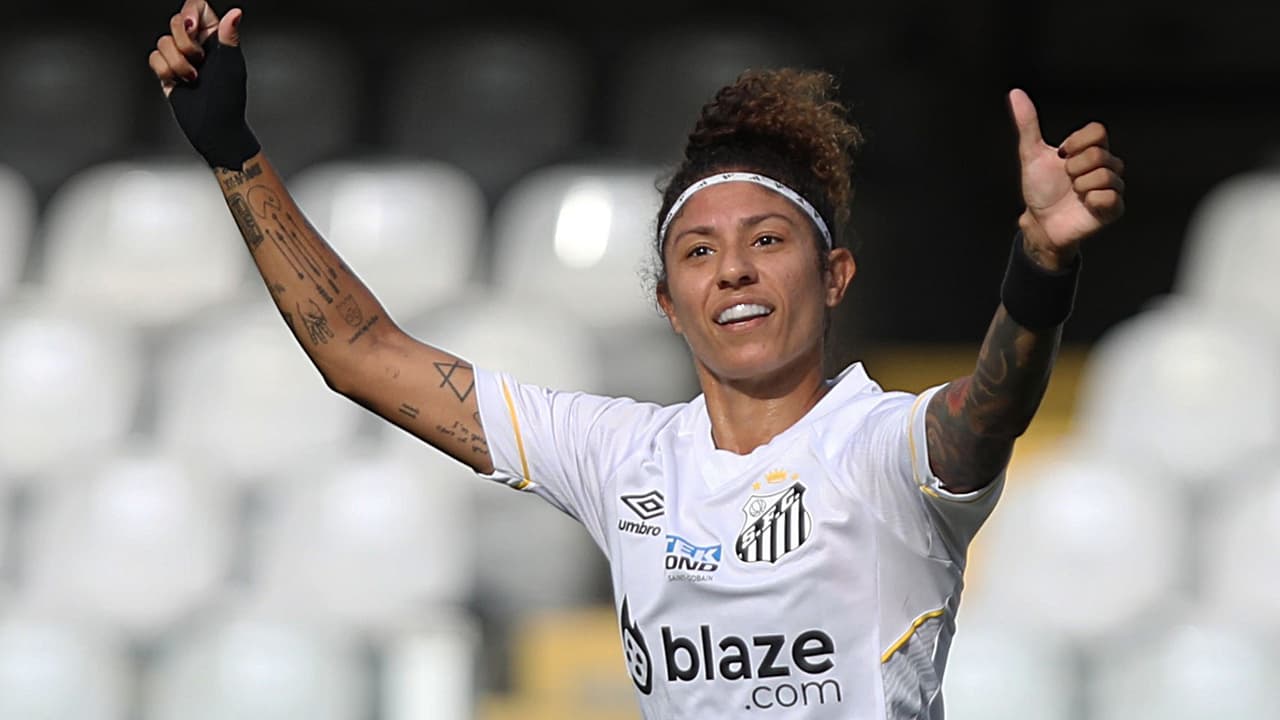 Cristiane almeja um “novo império” do Santos depois de Marta