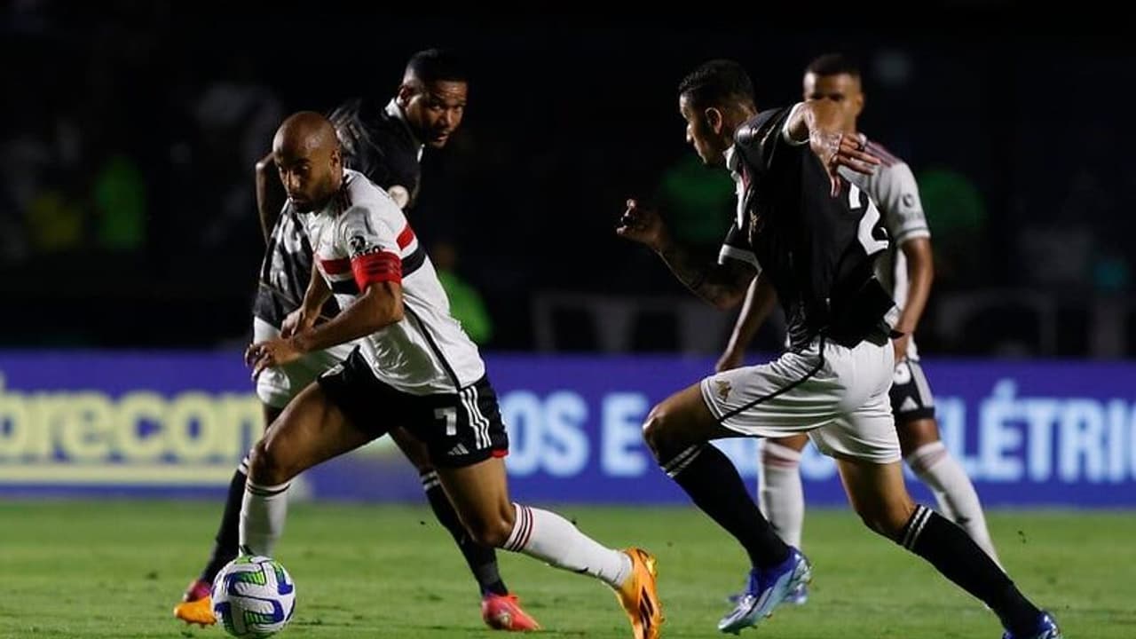 Lucas Moura explica o que é preciso para o São Paulo vencer o Vasco no Brasil.