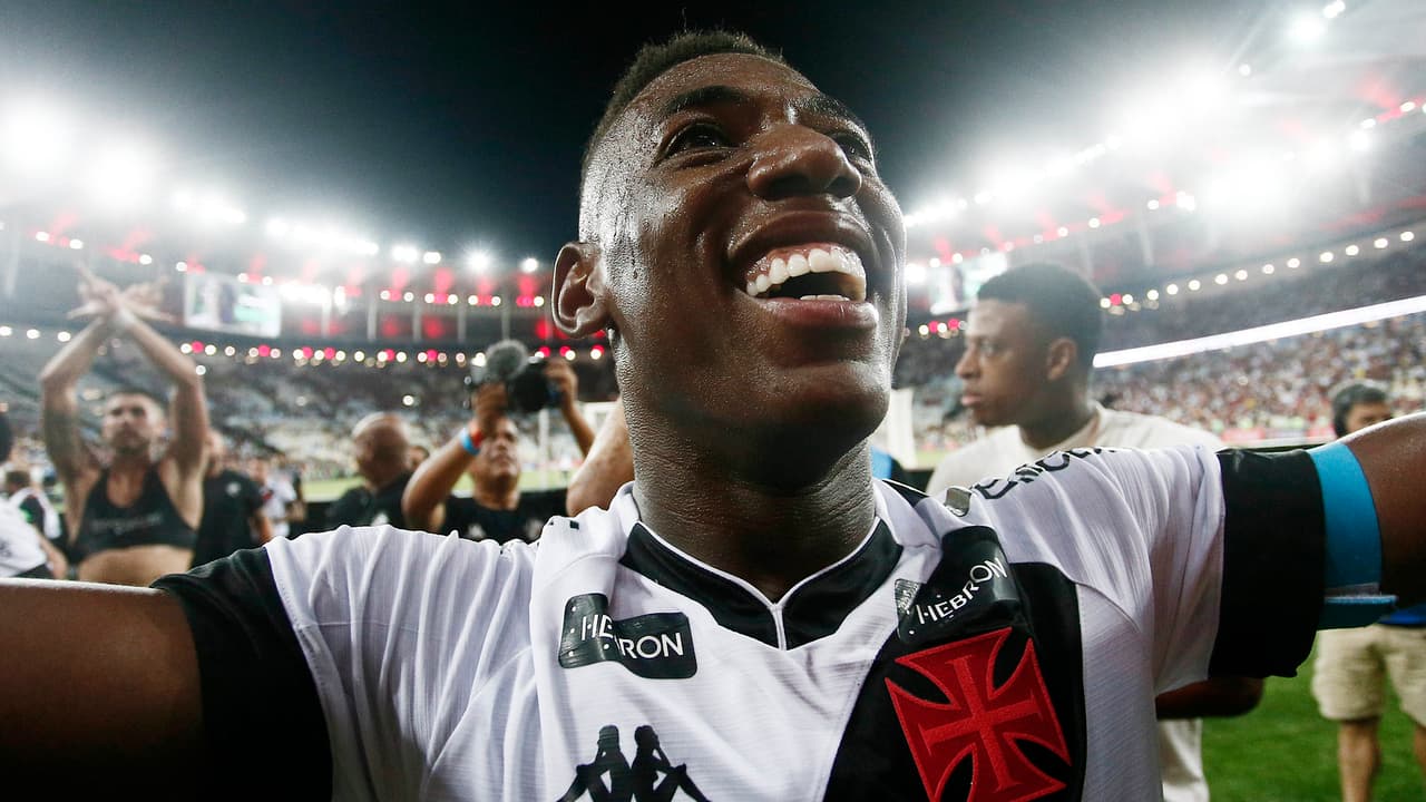 É ruim: o Vasco ainda não atingiu os valores iniciais acertados com o São Paulo para contratar Leo.