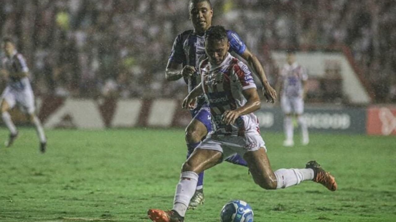 Gabriel Santiago destacou o Náutico no jogo decisivo da Série C