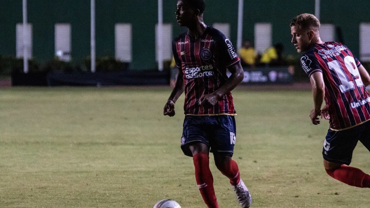 O meio-campista baiano treinará no Manchester City.