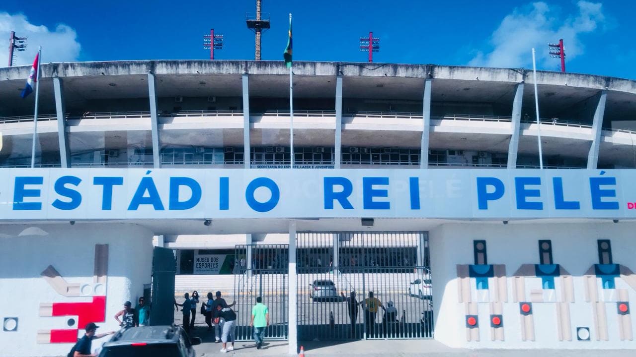 CRB x Vitória: onde assistir ao vivo as escalações do jogo da Série B