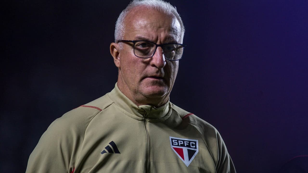 Dorival Júnior abre possibilidade de Pato retornar ao São Paulo: ‘Talvez em Bragança’.