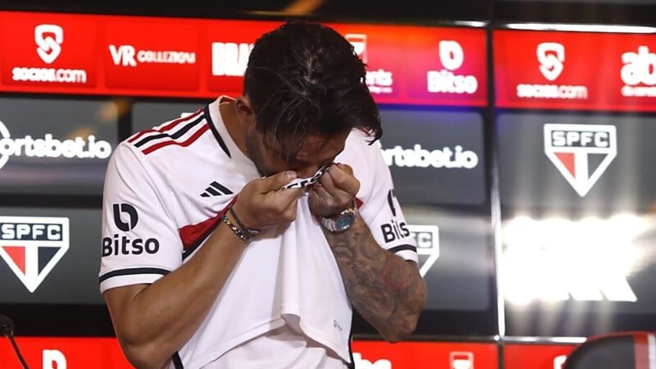 Pato enfatiza seu amor pelo São Paulo e vê o clube como 'diferente' de suas outras falas: 'Os jogadores estão mais confortáveis'