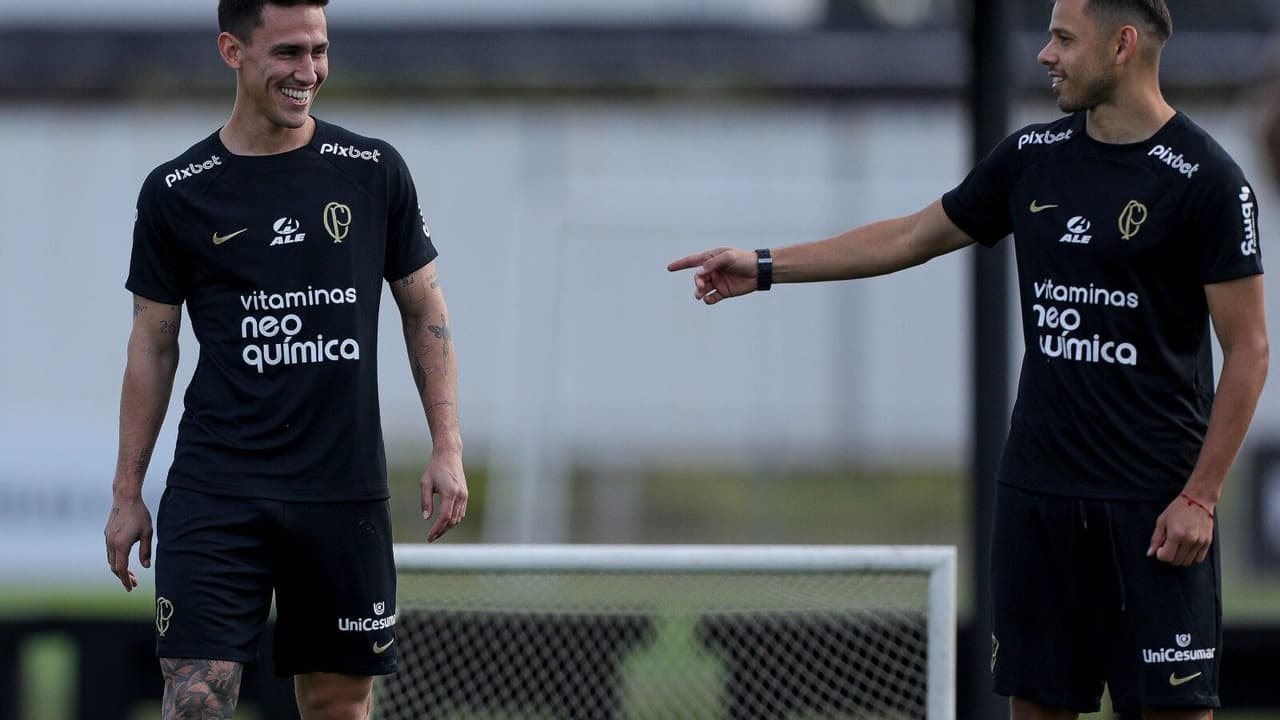 Escalação do Corinthians: Rojas treina com bola pela primeira vez desde que sofreu trauma no tornozelo