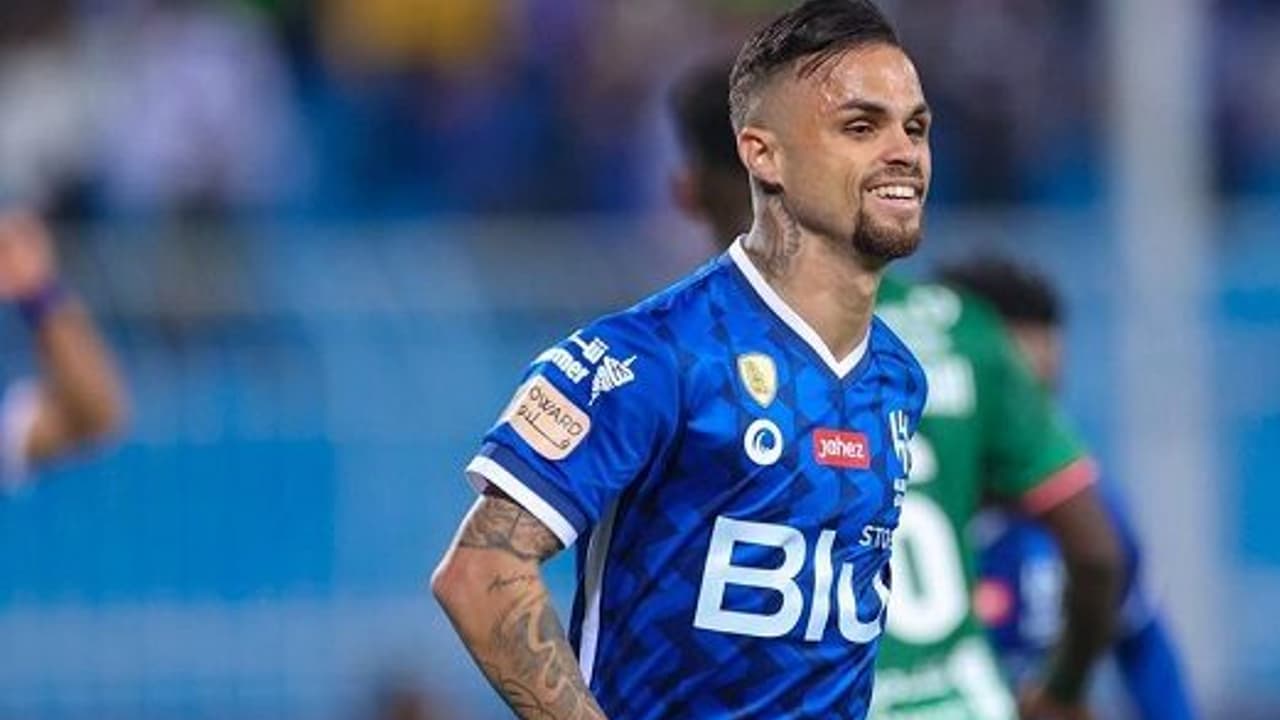 Al-Hilal aumenta salário de Michael e dificulta ida para o Grêmio