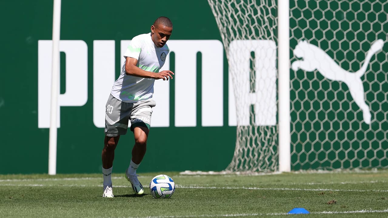 O Palmeiras é outra forma de treino, e Jhon Jhon destaca o tempo sem jogos: ‘Repor energias’.