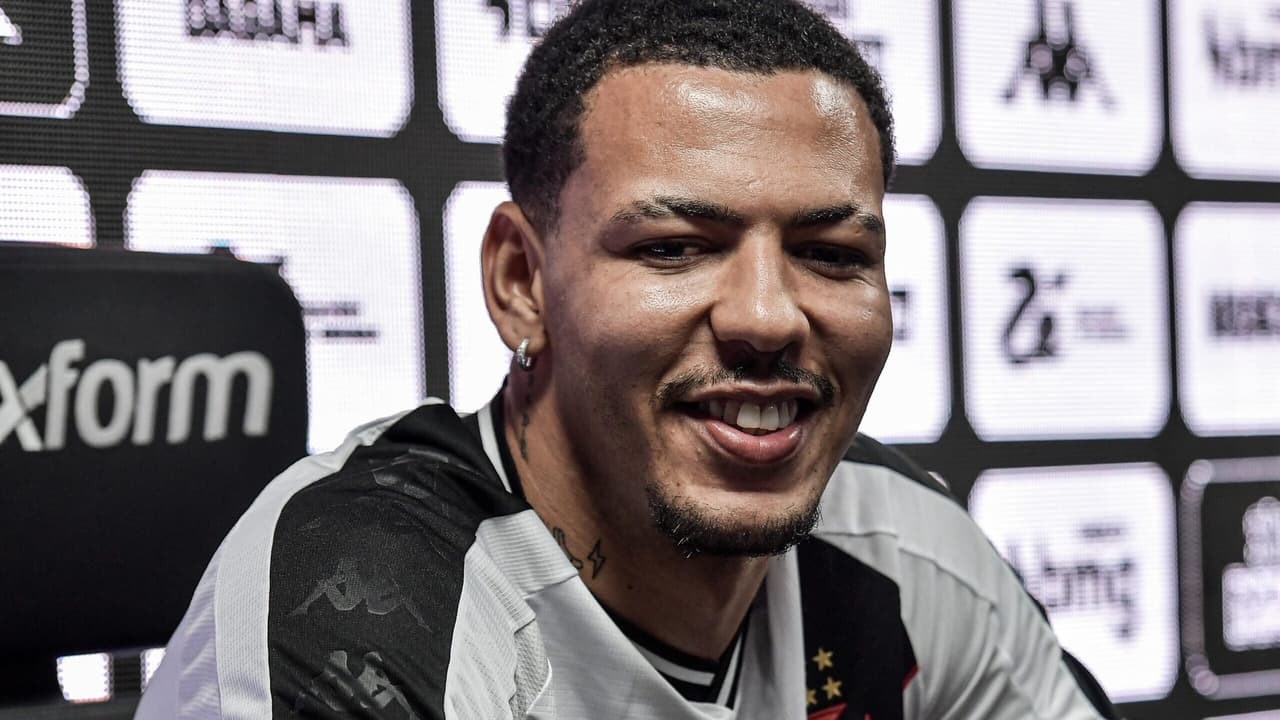 Novo doador do Vasco abriu, em coletiva de imprensa